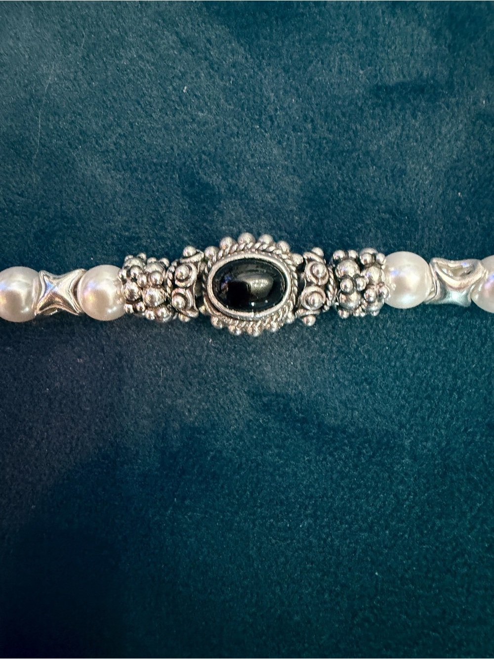 🥀STERLING SILVER Blk.Onyx & WHITE GENUINE PEARL &BALI BEADS & TOGGLE BRACELET 🥀